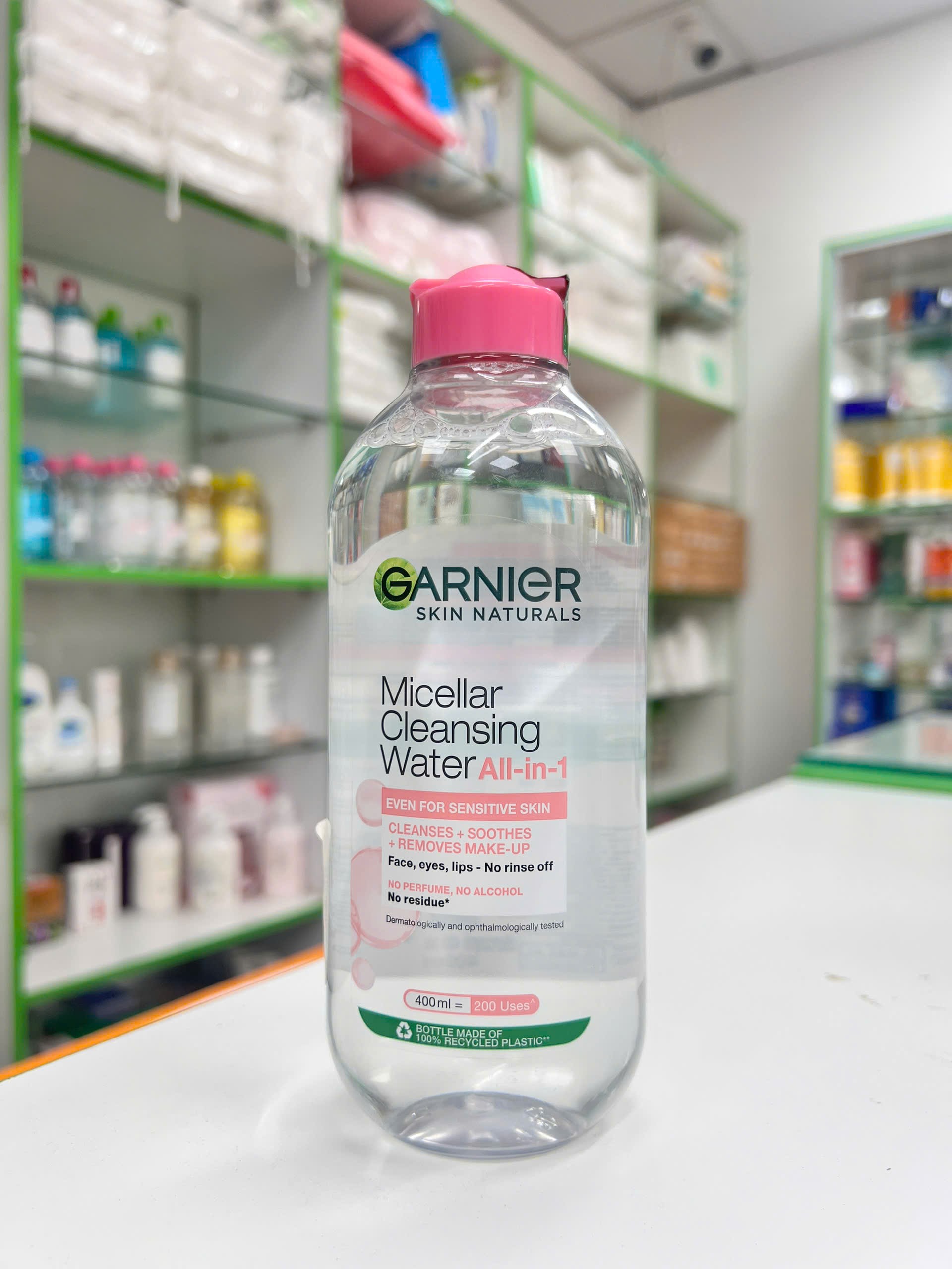 Nước Làm Sạch Và Tẩy Trang Garnier Hồng 400ml — chai micellar water màu hồng dung tích 400ml